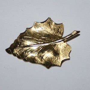 Vintage gold leaf brooch